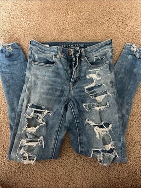 American Eagle Outfitters Distressed Light Blue Women's Jeggings